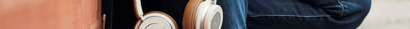 Closed-back vs open-back headphones: which ones are right for you?