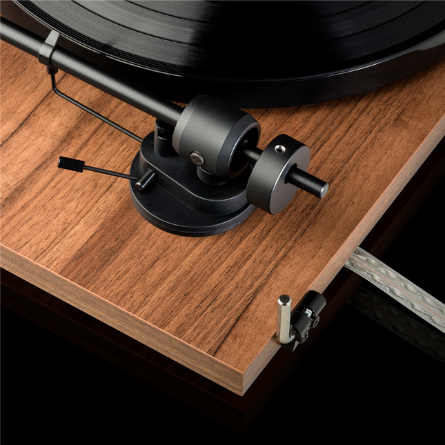 Pro-Ject E1 entry level Turntable