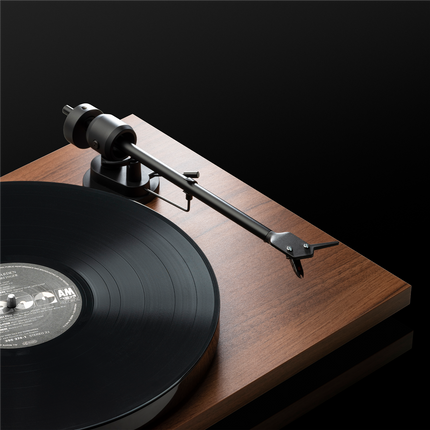 Pro-Ject E1 entry level Turntable