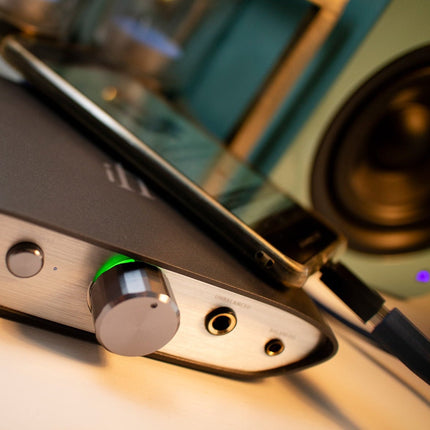 iFi ZEN DAC V2 & iSilencer+- Desktop Digital Analog Converter
